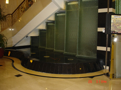 ��ɽ�ٲ���ǽ